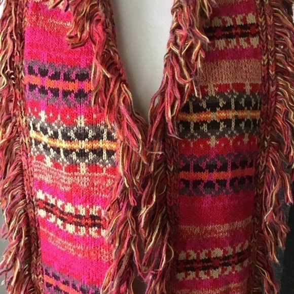 Steve Madden Long Knit Fringed Neck Scarf Muffler Acrylic Boho Pink Red Multi - Picture 7 of 16